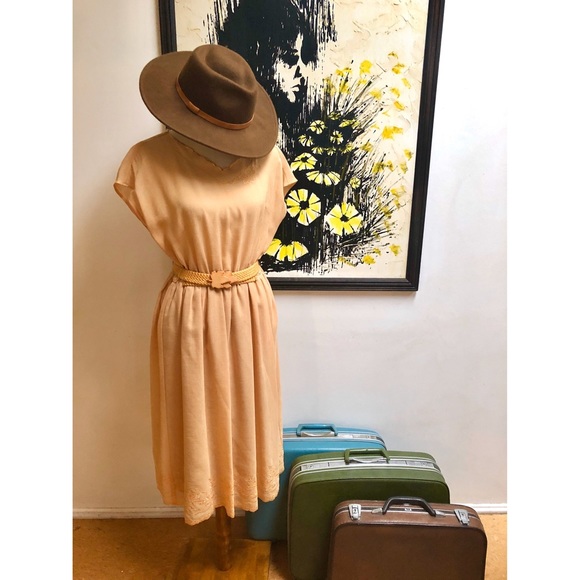 Vintage Dresses & Skirts - Vintage Linen Dress